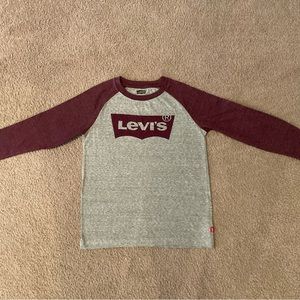 Boys Levi baseball style shirt, size M